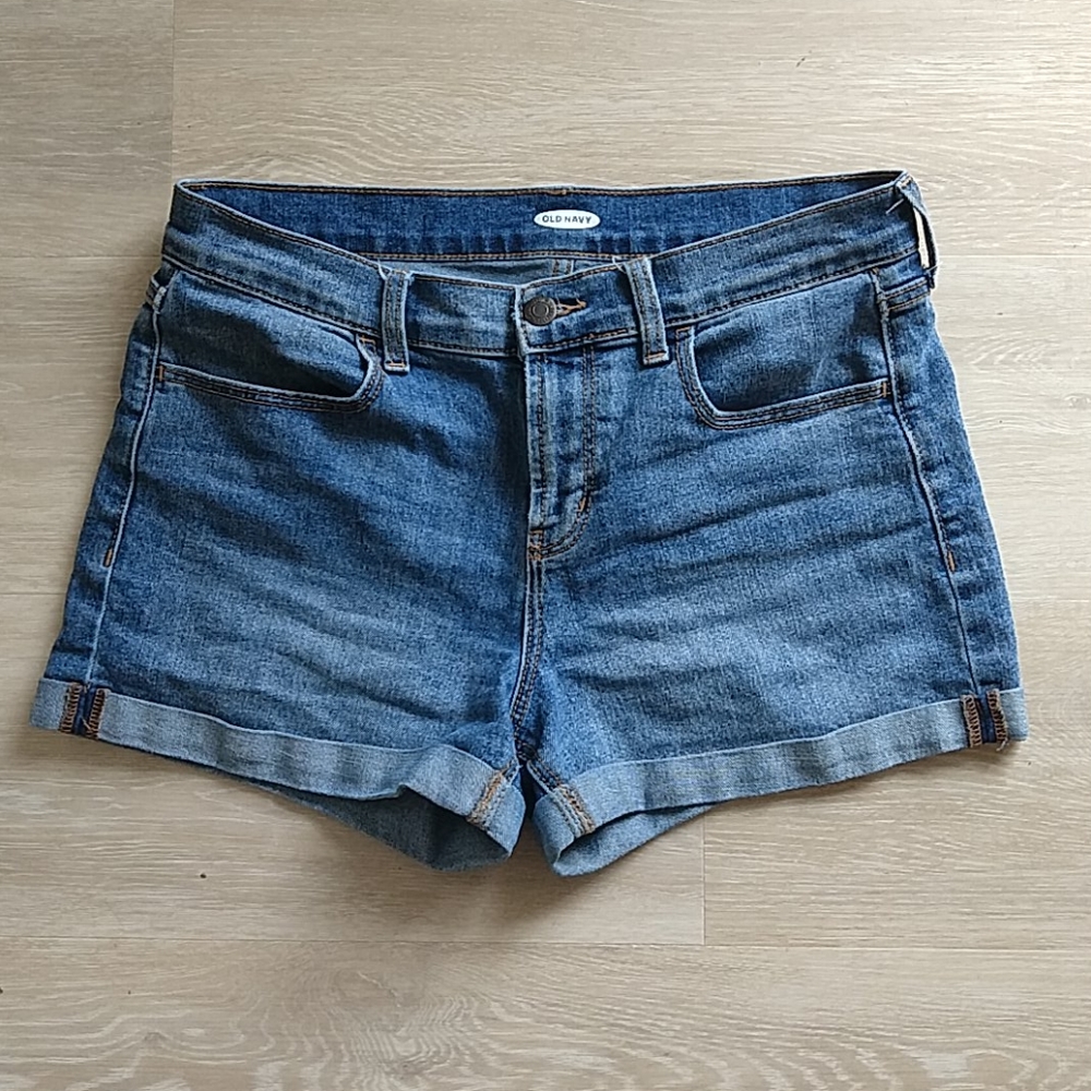 Old Navy Boyfriend Short